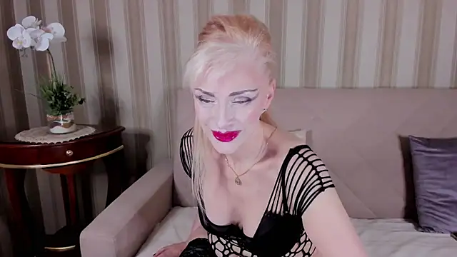 Rita_Farel's cam snapshot