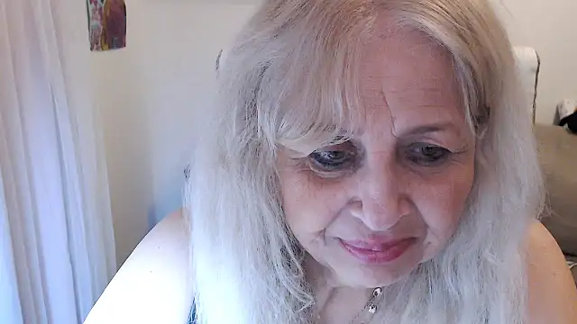 SusiLifeXXX's cam snapshot