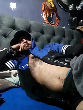 hairy_mannn's cam snapshot