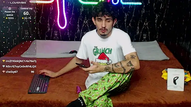 nextboywell1's cam snapshot