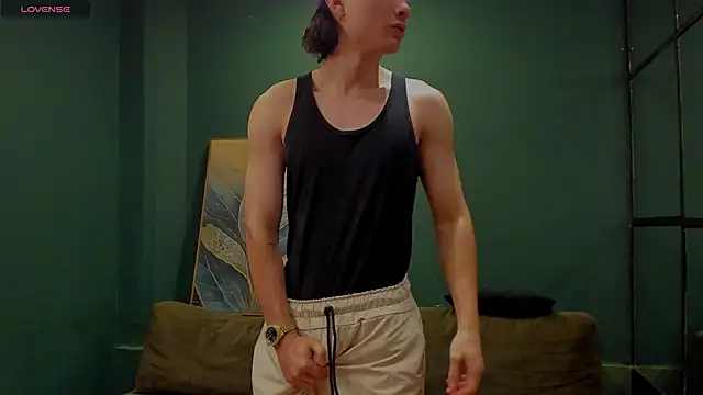 enzo_steel's cam snapshot