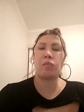 ROXOLANAA_SEXY live sex cam