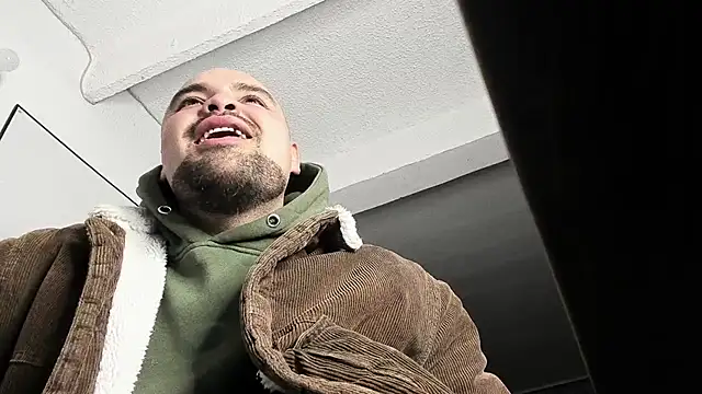 ElianCrow's cam snapshot