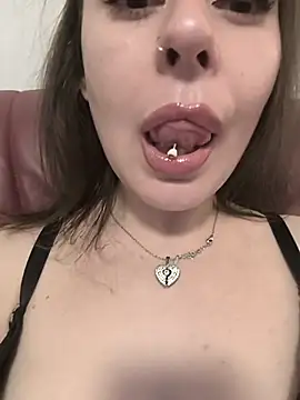 Stoned-baby69 live sex cam
