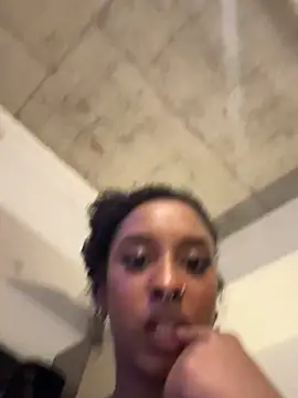 Your_Paris live sex cam