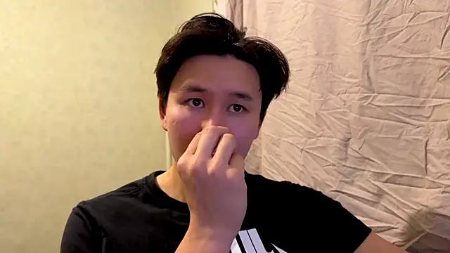 aliktasty's cam snapshot