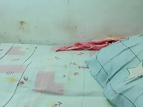 nhicole4u live sex cam