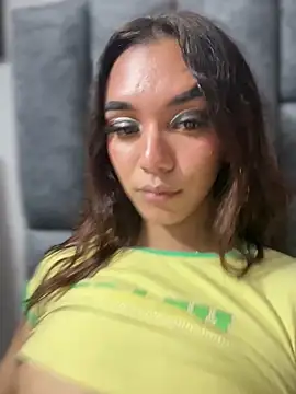 Nikol_Rang__ live sex cam