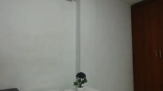 emma_stone54 live sex cam