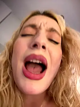 Ella_Charm live sex cam