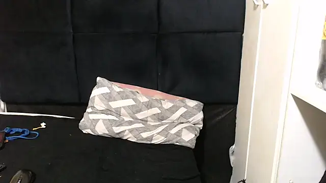 SweetHotBabby18's cam snapshot