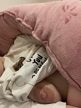 Keira_Keira live sex cam