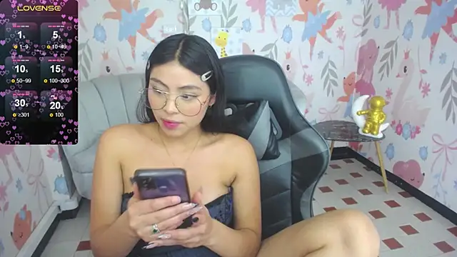 Little_Angelina_v live sex cam