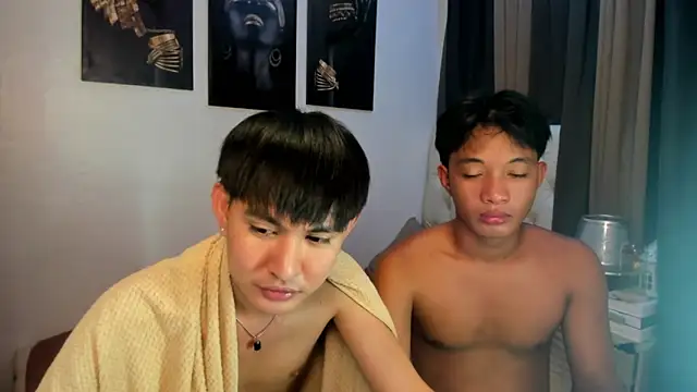 XloverXsiantwink live sex cam