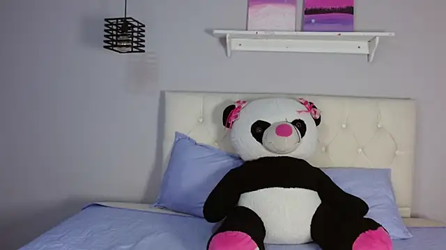 Zaaida_'s cam snapshot