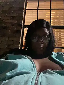 KLoveeee's cam snapshot