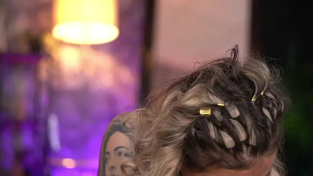 AlmaVelia's cam snapshot