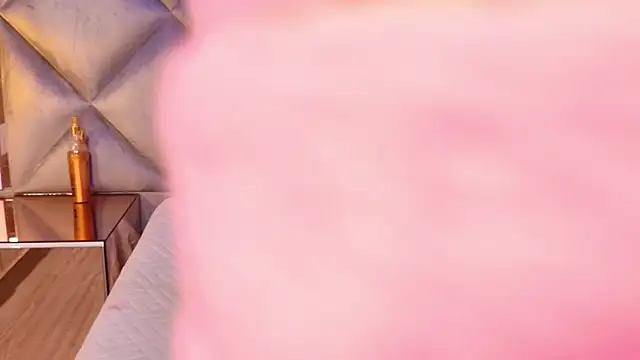 crystal_gilton's cam snapshot