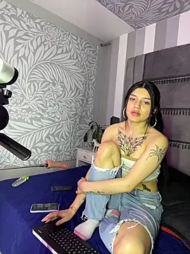 Kimnkitty live sex cam