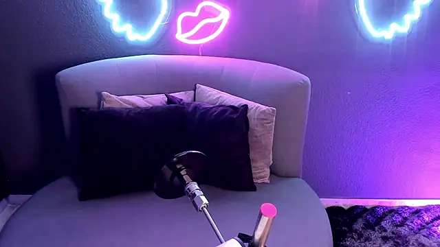 Liiagoddess's cam snapshot