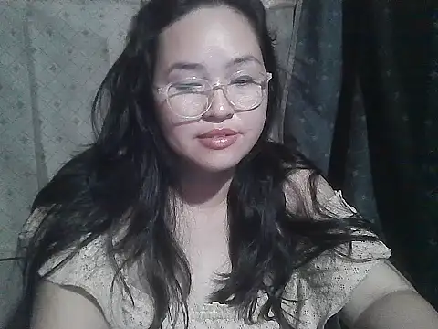 yummy_jyra02167's cam snapshot