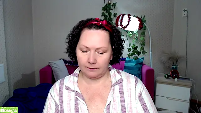 milf_hornys's cam snapshot