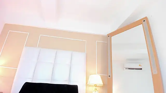 Dolly_Dirty_Squirrt's cam snapshot