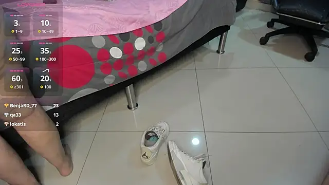 MilfBrenda's cam snapshot