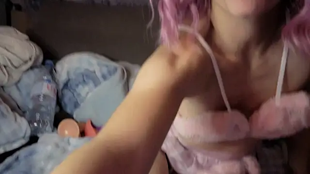 LittleNyx16's cam snapshot