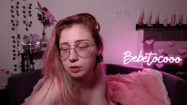 bebetocooo's cam snapshot