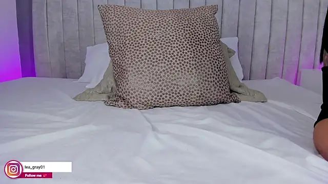 lea_gray's cam snapshot