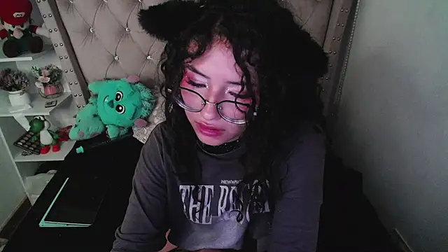 CherieCurl's cam snapshot