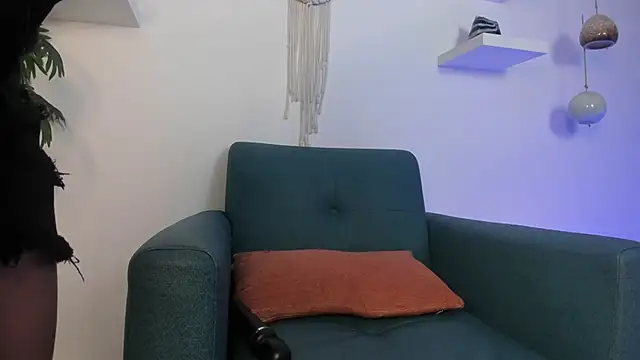 emily_yeon's cam snapshot