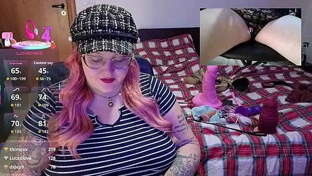 AlyssaWonderland's web cam