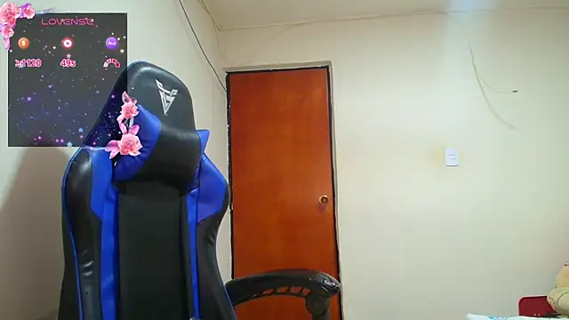 Miss_Oriana's cam snapshot