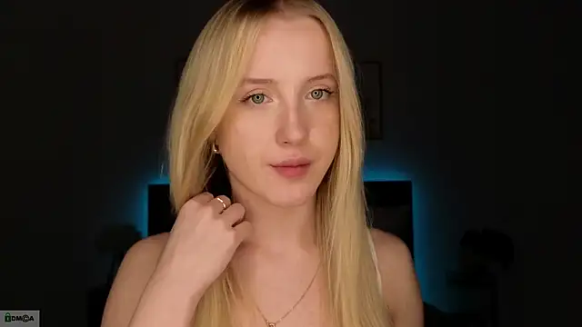 adele_armass's cam snapshot