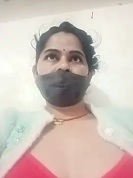 JULEE-740's cam snapshot