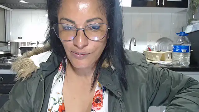 kateleyagrey live sex cam