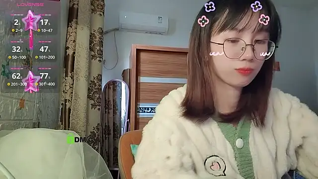 Lili_666 live sex cam