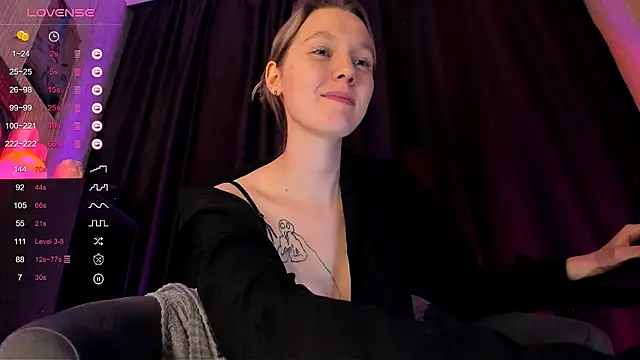 _alexanotitle live sex cam