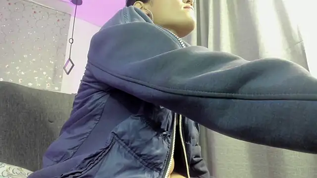 twerkgirl-coral's cam snapshot