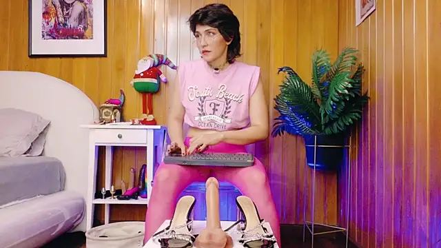 Zafiro_Gem_'s cam snapshot