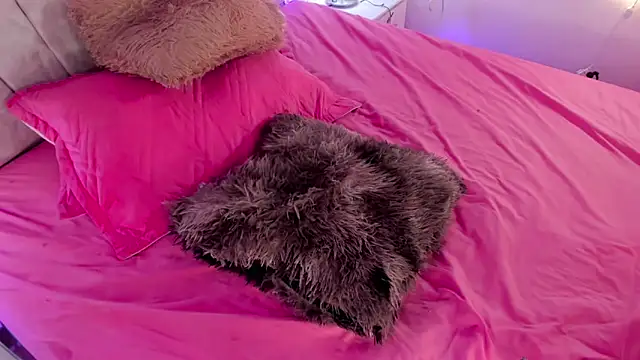 Miss_JulietaShadow's cam snapshot