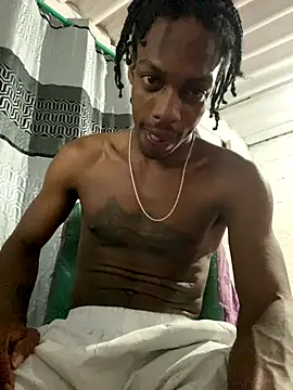 Larry-n-clouds live sex cam