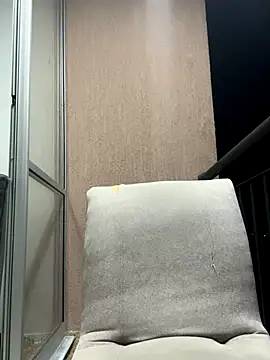 Pretty_Isadora live sex cam