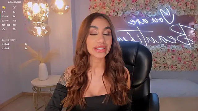 DannaCruz live sex cam