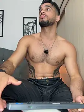 Maximiliano_ford live sex cam
