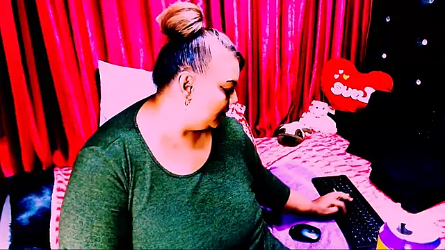 indian_ruby's cam snapshot