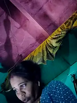 Pooja750's cam snapshot