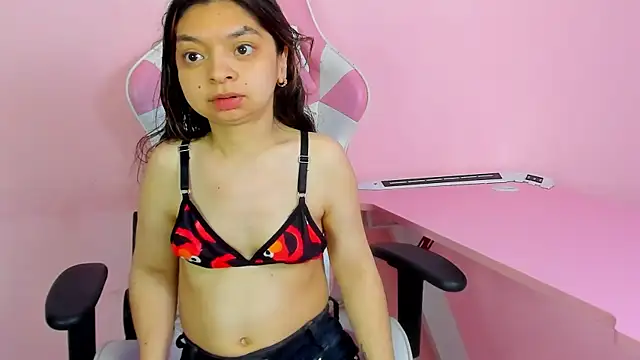 CharlotteMuller's cam snapshot